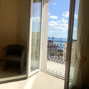 Apartment Holiday Rentals Taormina Italien