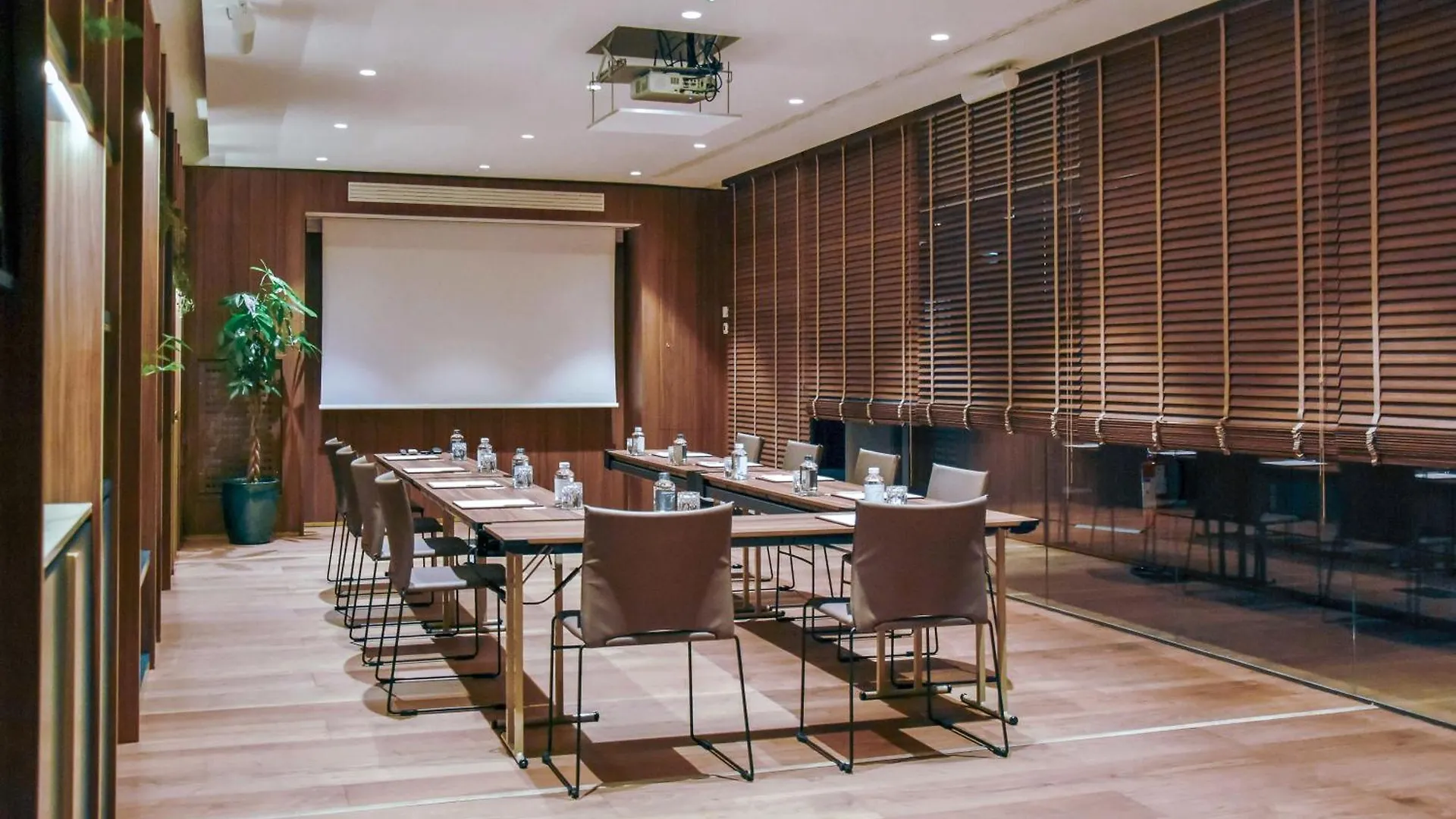 Palazzo Cordusio, A Gran Melia Hotel Milan 5*,